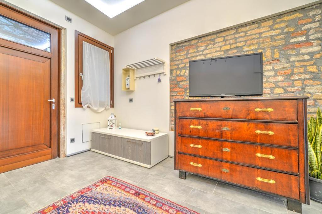 Al Pontile Venezia Appartement Buitenkant foto